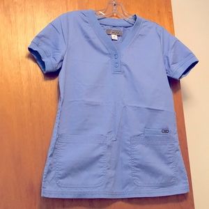 Koi Scrub Top NWOT